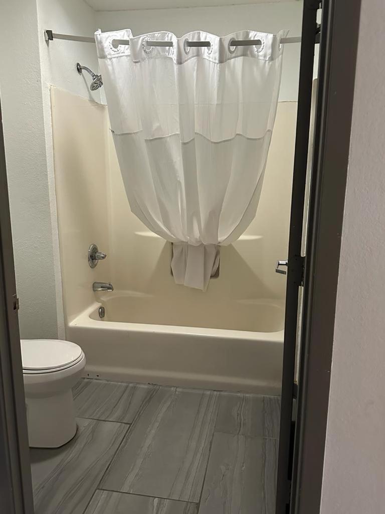 Quality Inn & Suites Decatur Priceville I-65 Dış mekan fotoğraf